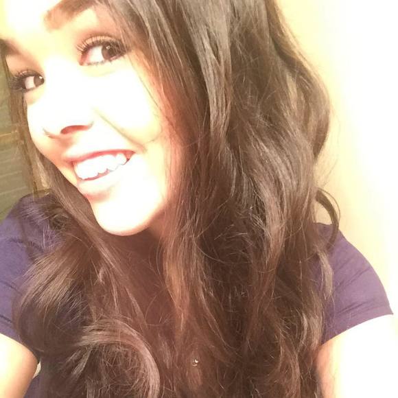 Meet your Posher, Taya - Picture 1 of 1